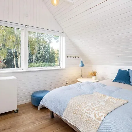5 Person In Fr Rup Holiday home Frorup